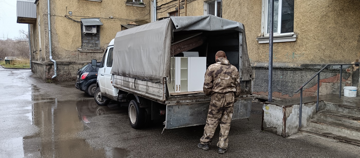 Квартирные перевозки. Погрузка мебели в Газель в Шали